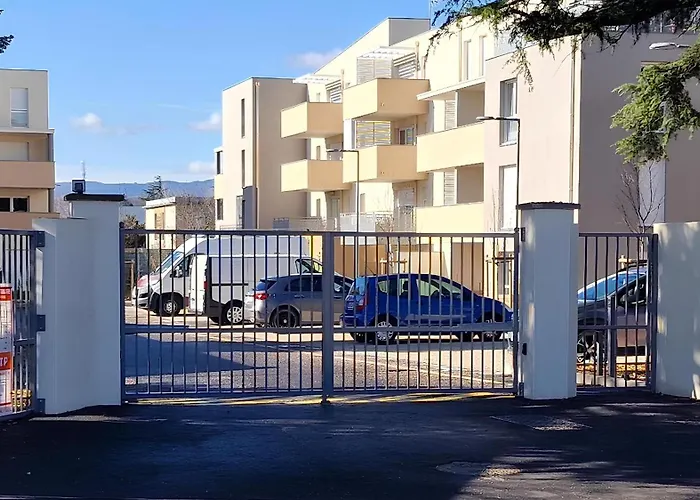 Avec Parking Prive - Proche Ecoles & Hopital - Apartman Valence